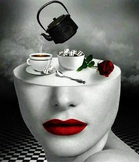 Le café est servi bien chaud
