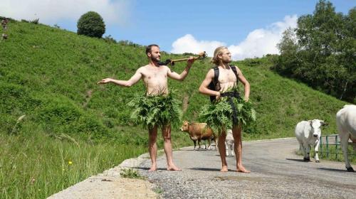 Le boulot attendra va courir à travers champs, cueillir des pâquerettes et chanter l