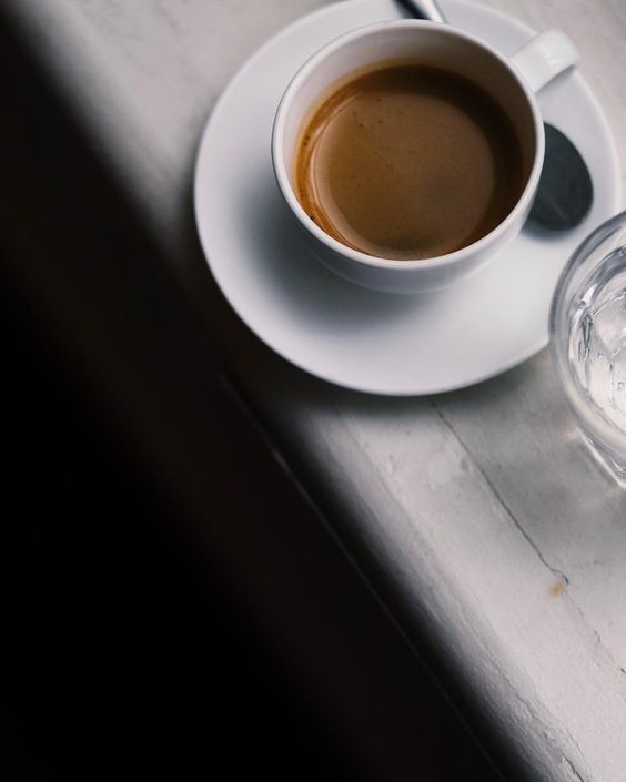 Un petit café et Pain au chocolat pour les Ami(e)s 