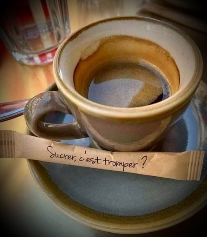 Café chaud est non sucré pour les Ami(e)s PJ 