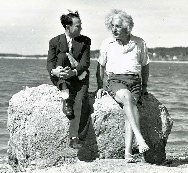 Albert Einstein à la plage