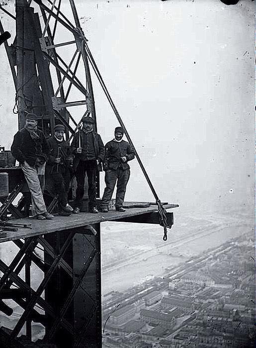 Construction de la Tour Eiffel, vers 1888