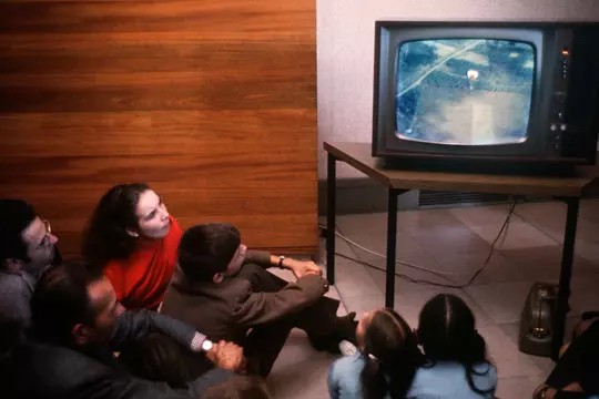 Premier octobre 1967, lancement des premières télévisions couleur en France