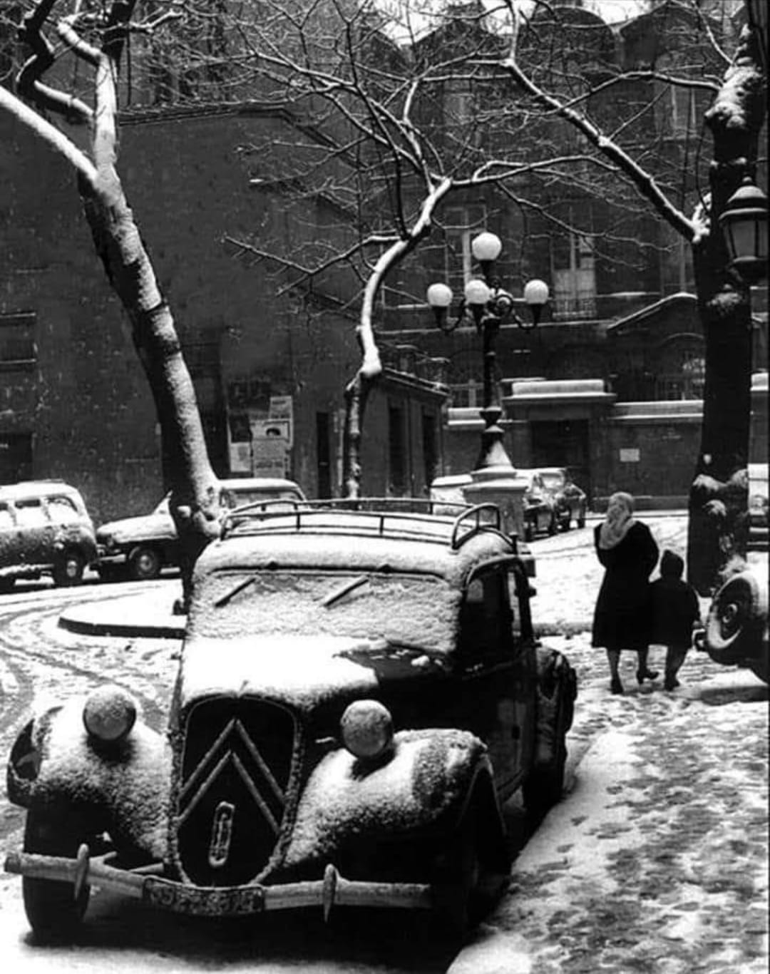 La rue de Fürstenberg, sous la neige en 1950