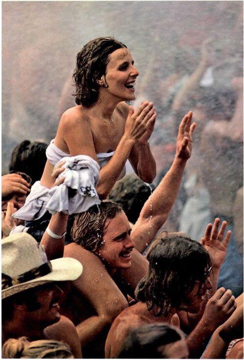 Woodstock sous la pluie.